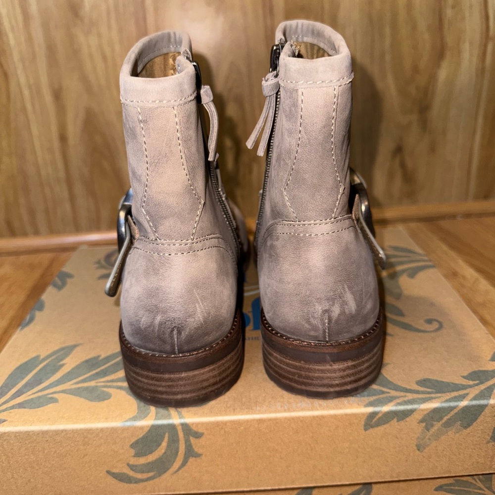 NEW Sofft Brie ankle boot, Rock grey. Size 7.5 - Picture 4 of 11